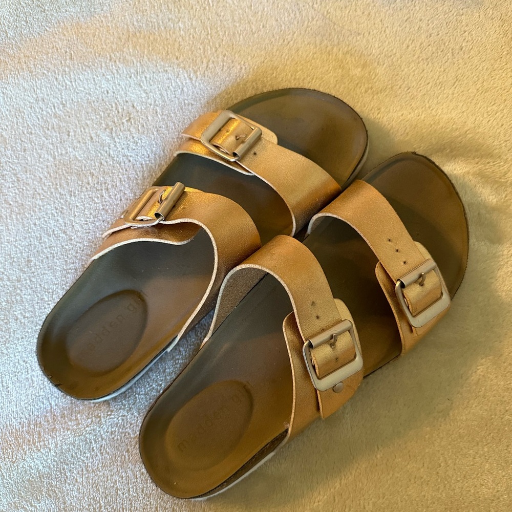Steve Madden -Madden girl sandals. Size 6.5